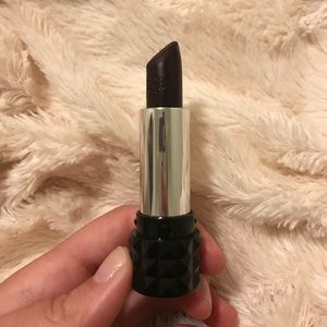 Kat Von D Lipstick in MOTÖRHEAD